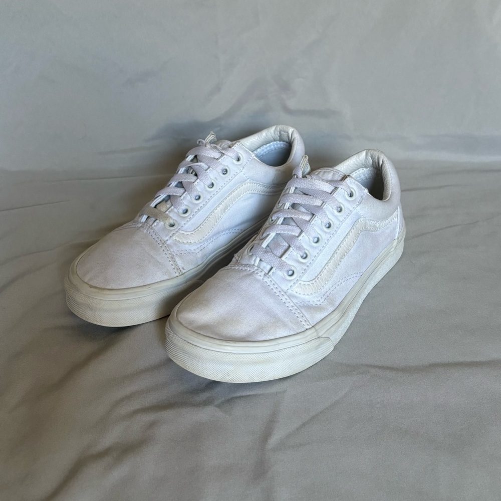 White vans